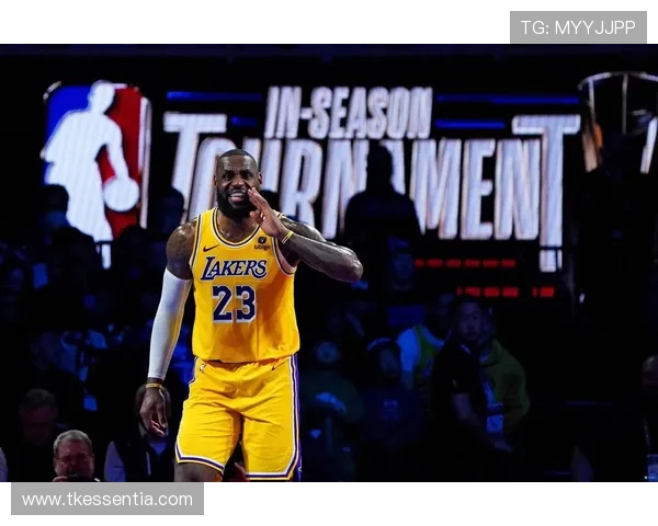 里夫斯盛赞詹姆斯无私精神为更衣室树立榜样